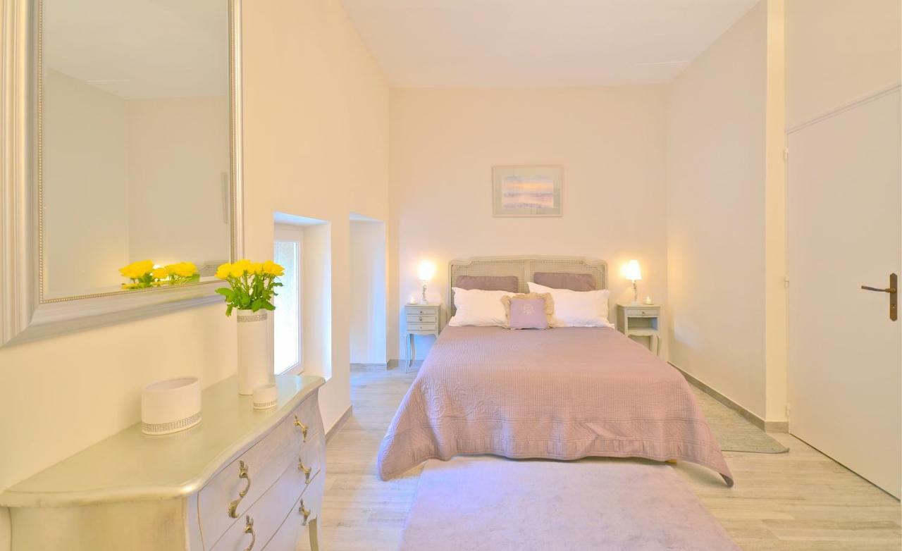 Ferme St Roch Villa Robion en Luberon Екстериор снимка