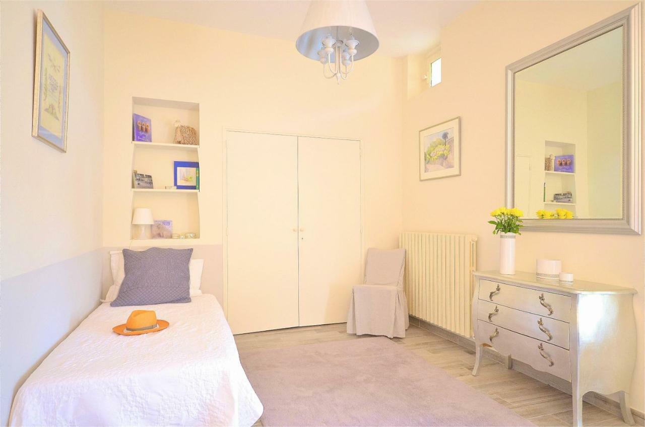 Ferme St Roch Villa Robion en Luberon Екстериор снимка
